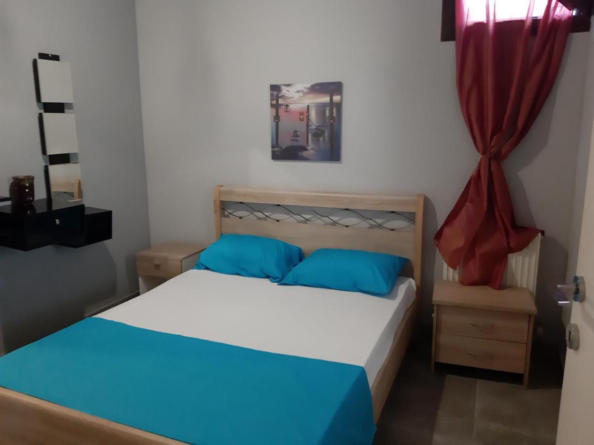 Soula'S Sunshine Blue Apartment Nea Karvali Luaran gambar
