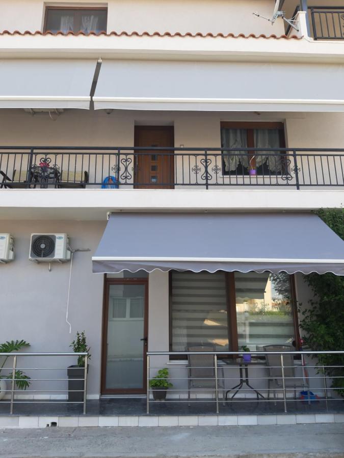 Soula'S Sunshine Blue Apartment Nea Karvali Luaran gambar