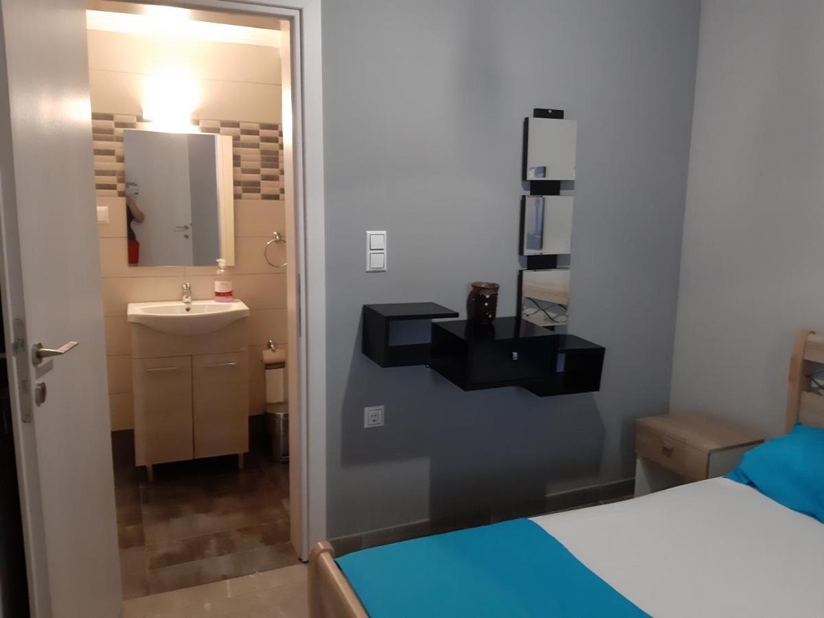 Soula'S Sunshine Blue Apartment Nea Karvali Luaran gambar