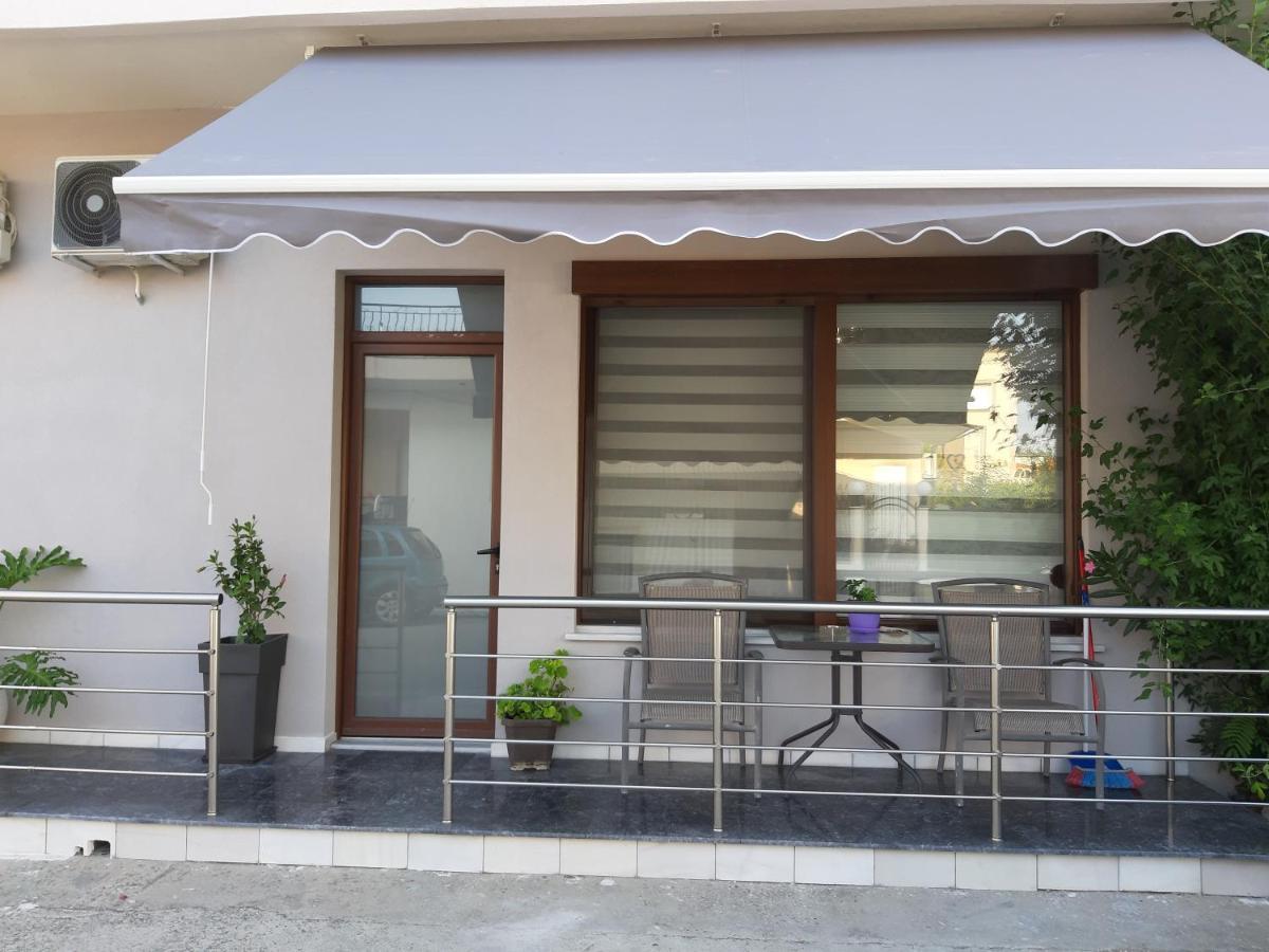 Soula'S Sunshine Blue Apartment Nea Karvali Luaran gambar